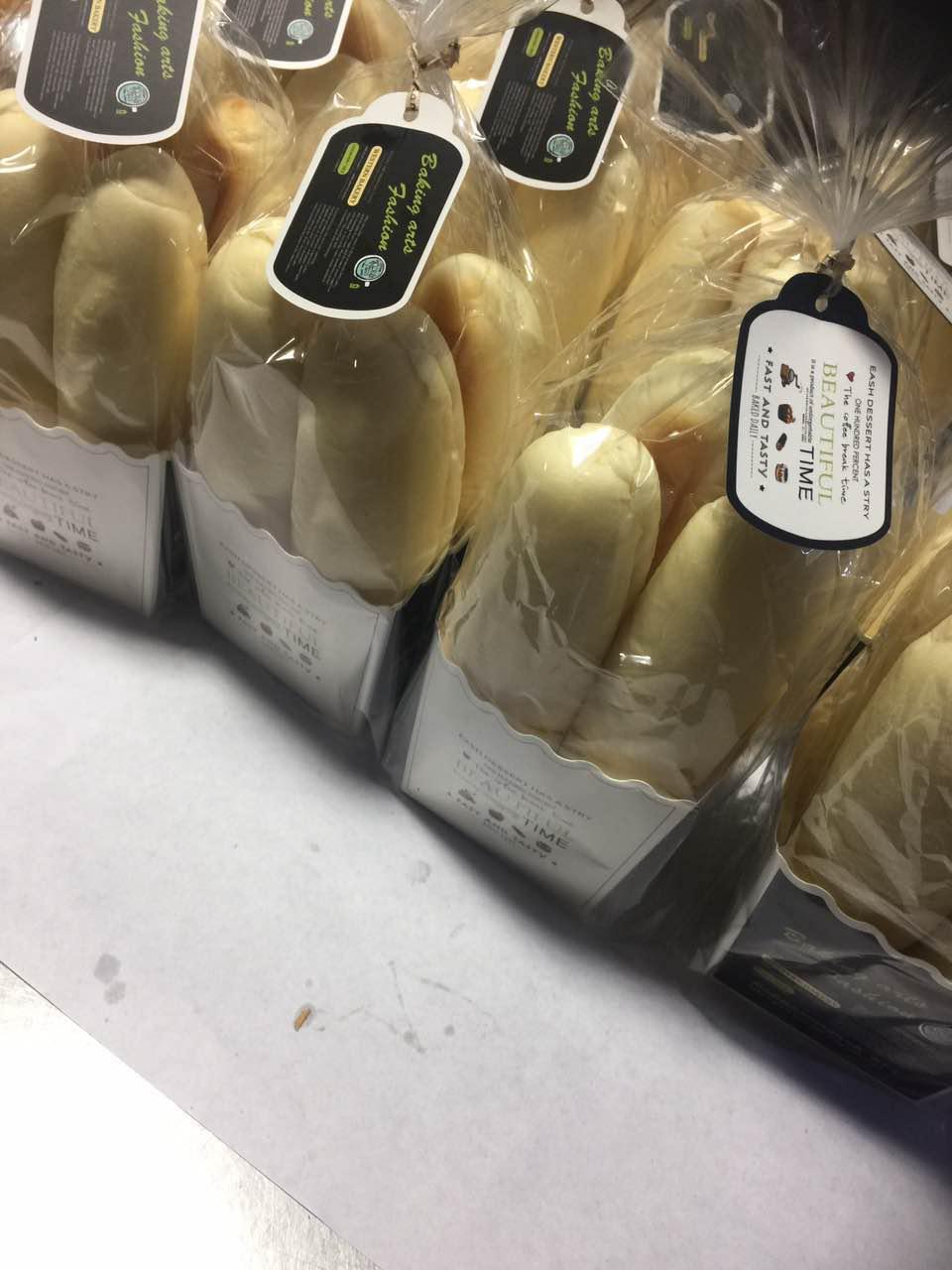 魂牽夢縈的白面包，終于出現(xiàn)了。白面包，愛的就是你，我選擇，我喜歡